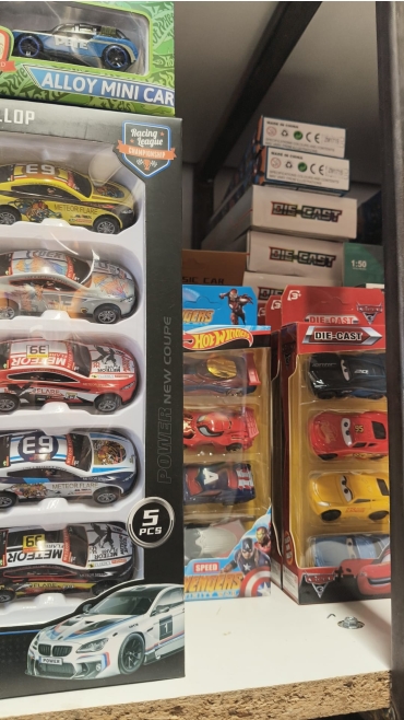set masini 6/set