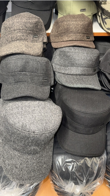 sapca barbati captusita cu urechi 12/set