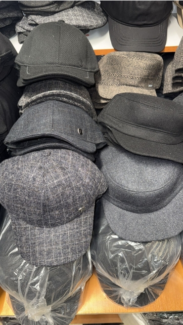 sapca barbati captusita cu urechi 12/set